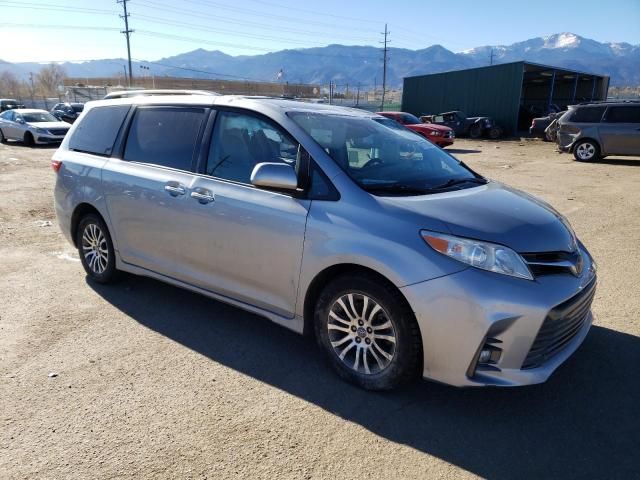 2018 Toyota Sienna XLE