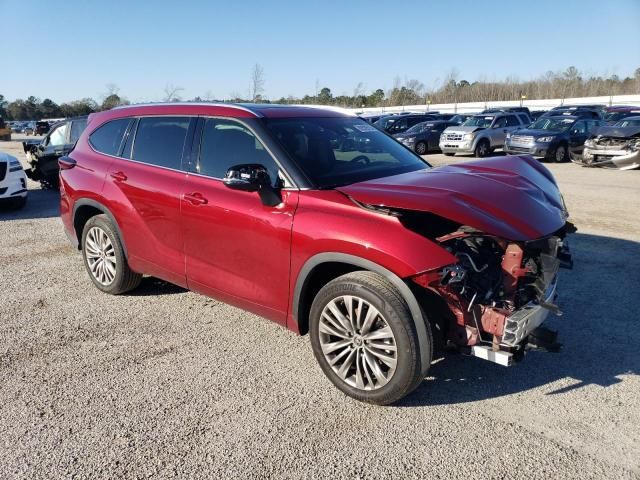 2022 Toyota Highlander Platinum