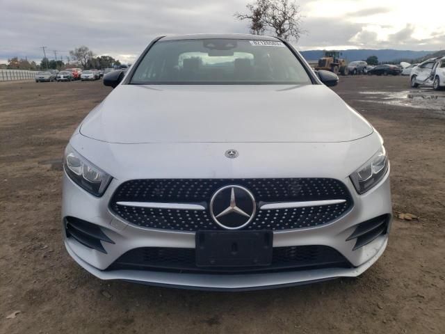 2019 Mercedes-Benz A 220