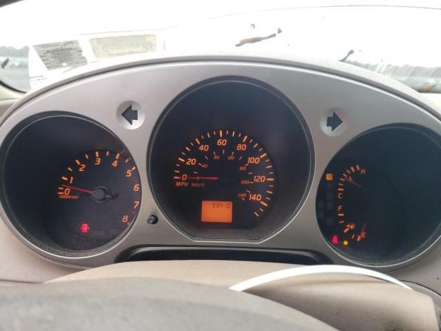 2004 Nissan Altima Base