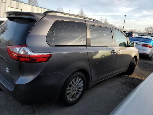 2015 Toyota Sienna XLE