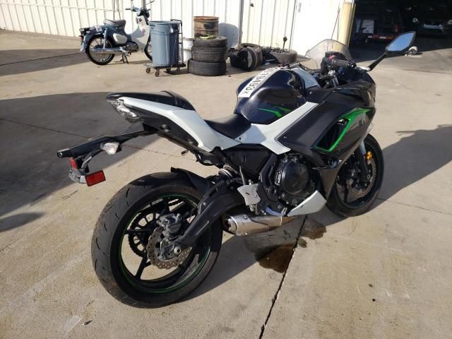 2022 Kawasaki EX650 N