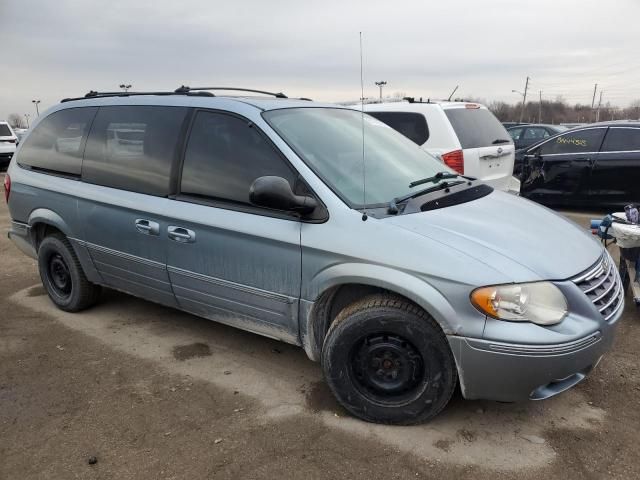 2005 Chrysler Town & Country Touring