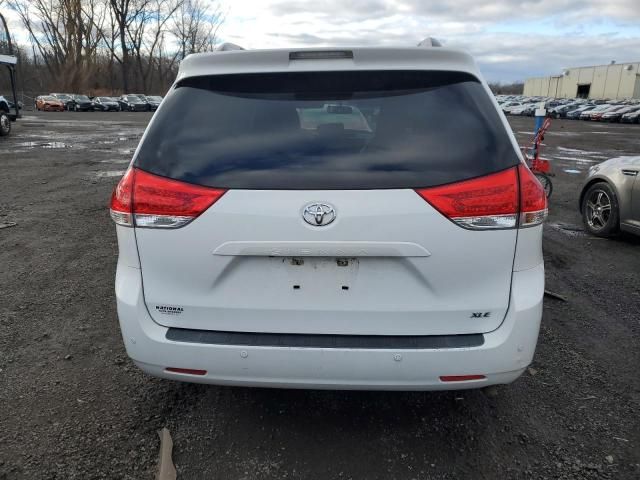 2013 Toyota Sienna XLE