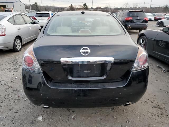 2010 Nissan Altima Base