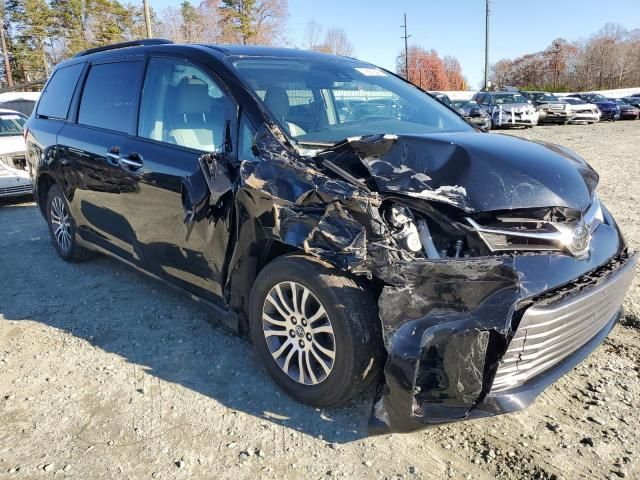 2018 Toyota Sienna XLE