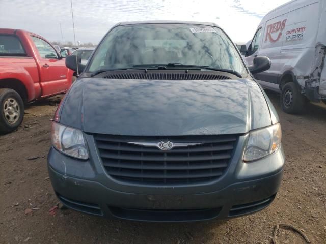 2005 Chrysler Town & Country