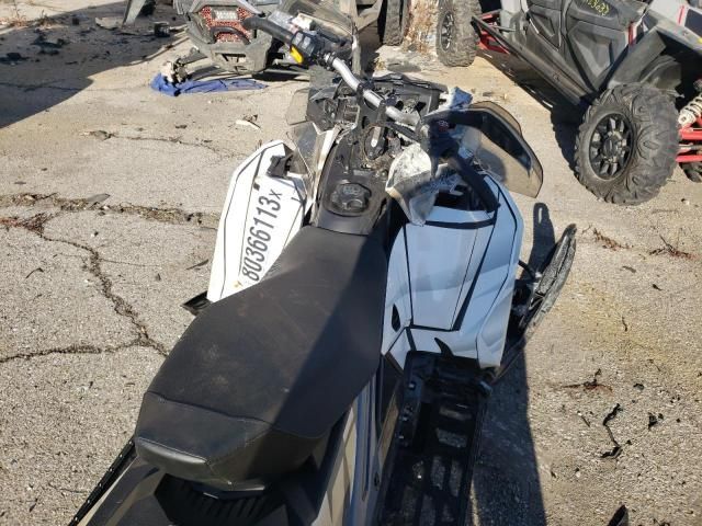 2017 Skidoo 850