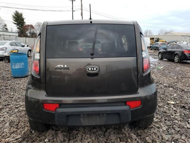 2010 KIA Soul +