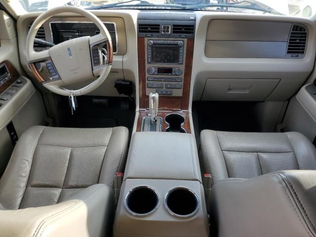 2013 Lincoln Navigator L