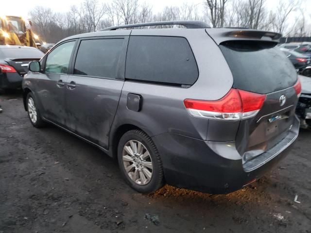 2011 Toyota Sienna LE