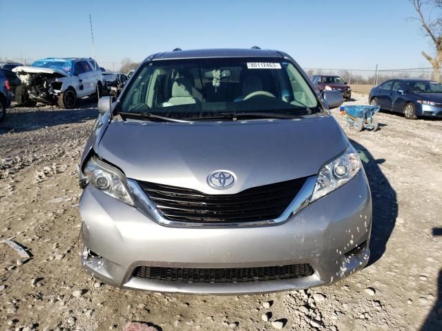 2011 Toyota Sienna LE