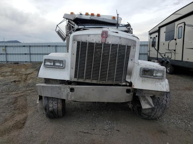 2006 Kenworth Construction W900