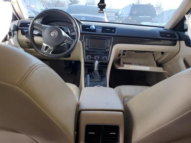 2014 Volkswagen Passat SEL