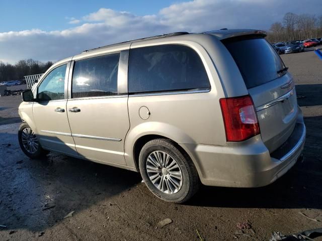 2013 Chrysler Town & Country Touring L