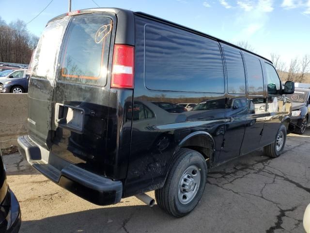 2022 Chevrolet Express G2500