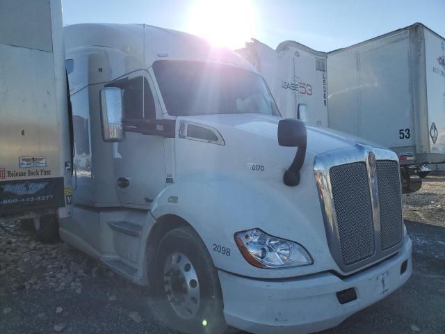 2016 Kenworth Construction T680