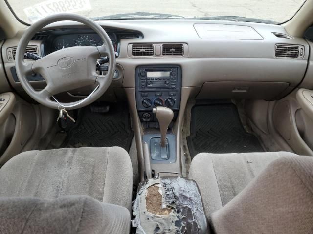 2000 Toyota Camry CE