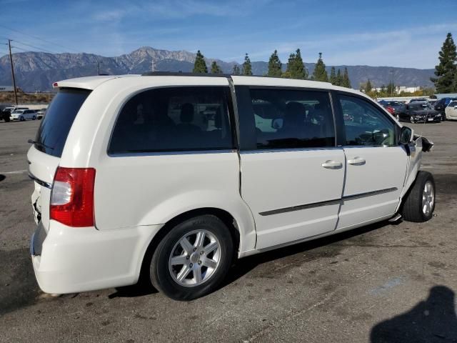 2012 Chrysler Town & Country Touring