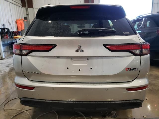 2022 Mitsubishi Outlander ES