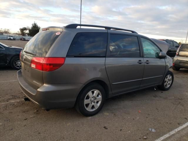 2004 Toyota Sienna XLE