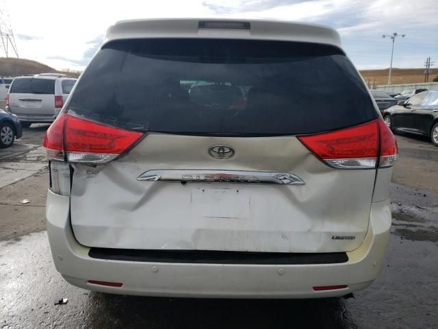 2013 Toyota Sienna XLE