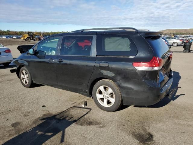 2011 Toyota Sienna LE