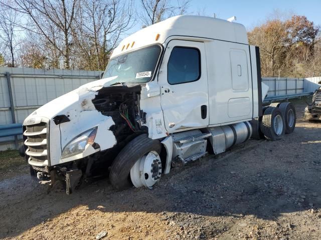 2022 Freightliner Cascadia 126