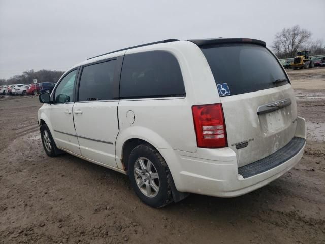 2010 Chrysler Town & Country Touring