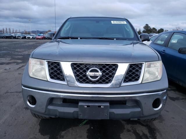 2005 Nissan Frontier Crew Cab LE