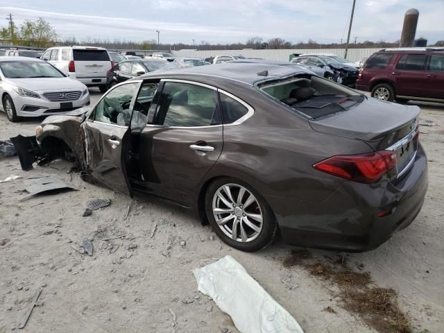 2016 Infiniti Q70 3.7