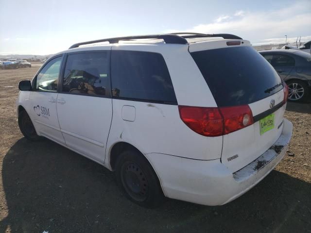 2009 Toyota Sienna CE