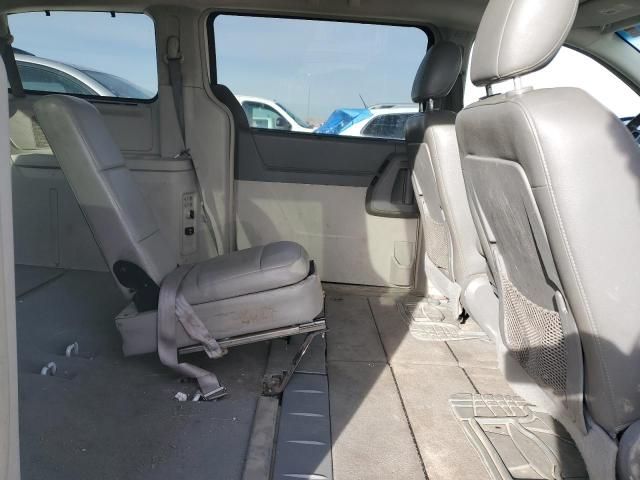 2009 Chrysler Town & Country Touring