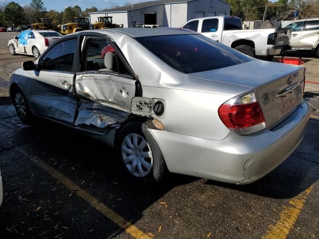 2005 Toyota Camry LE