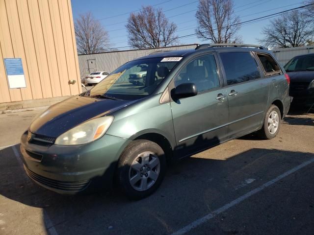 2004 Toyota Sienna CE