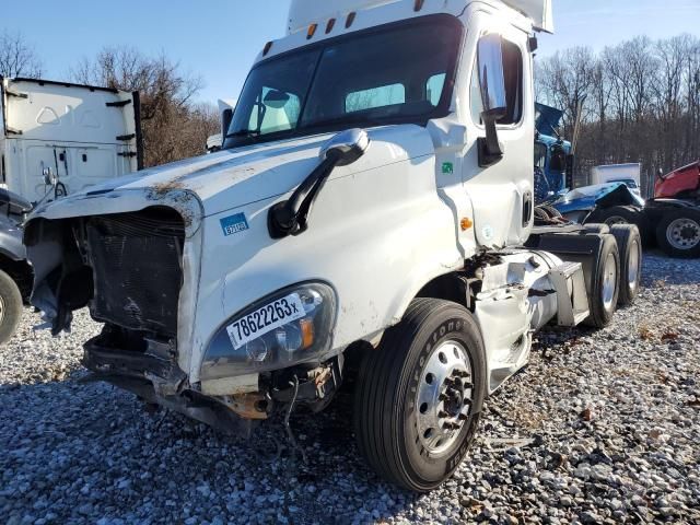 2016 Freightliner Cascadia 125