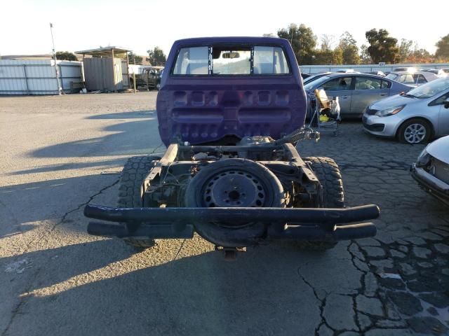 1988 Toyota Pickup RN63 STD