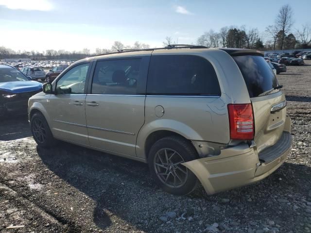 2010 Chrysler Town & Country Touring