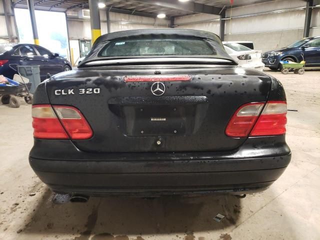 2000 Mercedes-Benz CLK 320