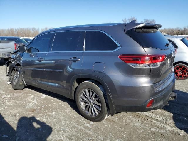 2019 Toyota Highlander SE