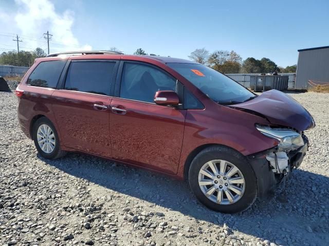 2016 Toyota Sienna XLE