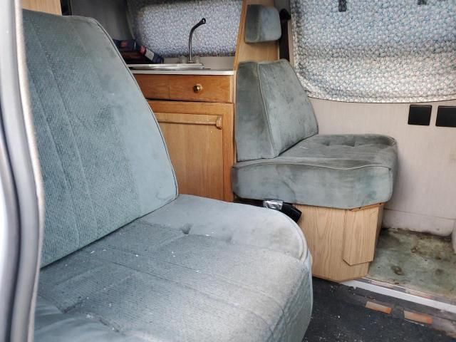 2001 Chevrolet Express Cutaway G3500