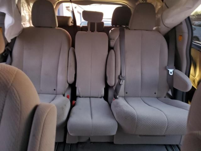 2011 Toyota Sienna LE