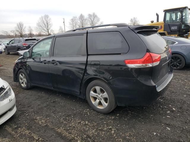 2014 Toyota Sienna LE