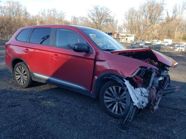 2019 Mitsubishi Outlander SE