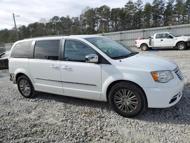 2016 Chrysler Town & Country Touring L