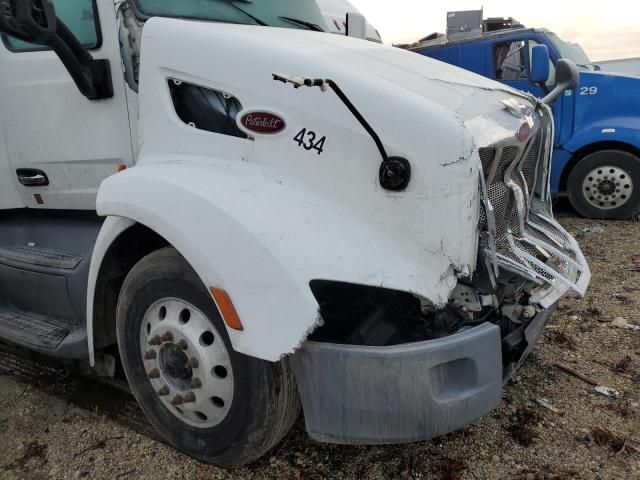 2019 Peterbilt 579