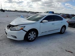 Salvage cars for sale from Copart Arcadia, FL: 2017 Nissan Altima 2.5