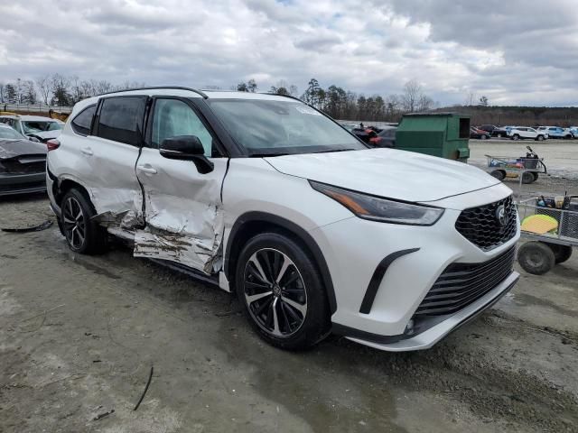 2022 Toyota Highlander XSE