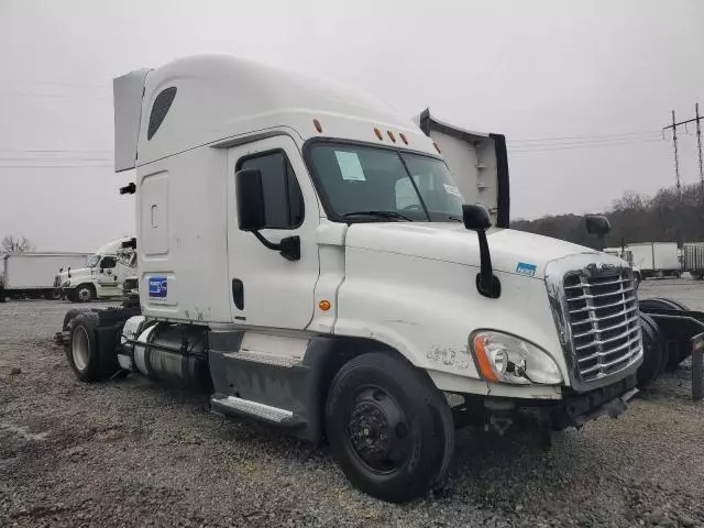 2017 Freightliner Cascadia 125